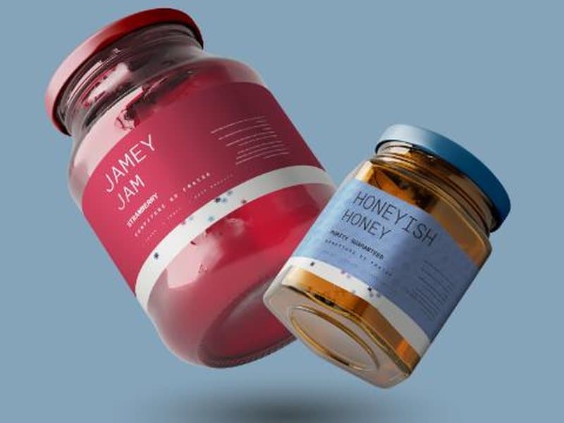 Food and beverage products in glass packaging