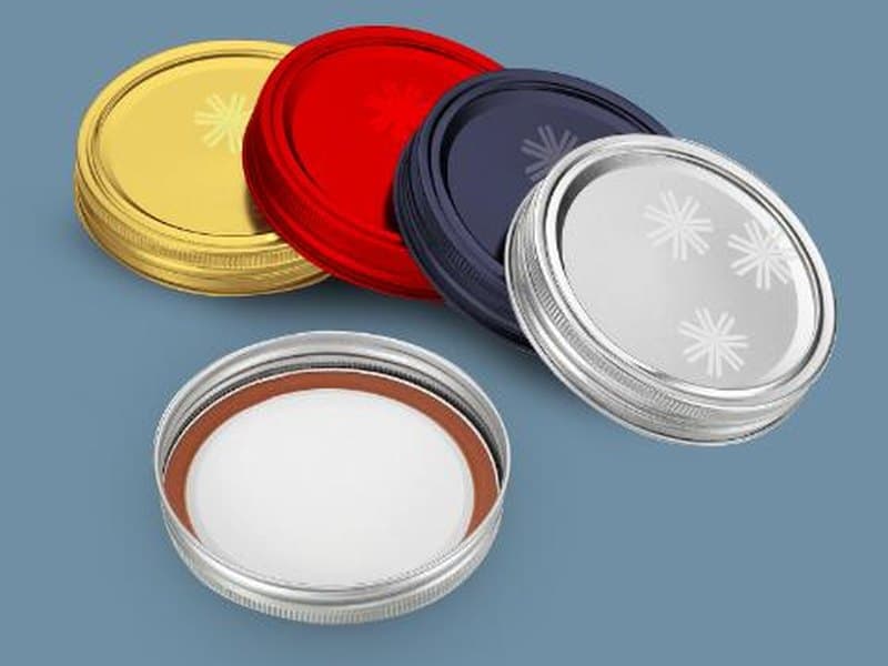 Aluminium screw caps in gold, red, navy and silver